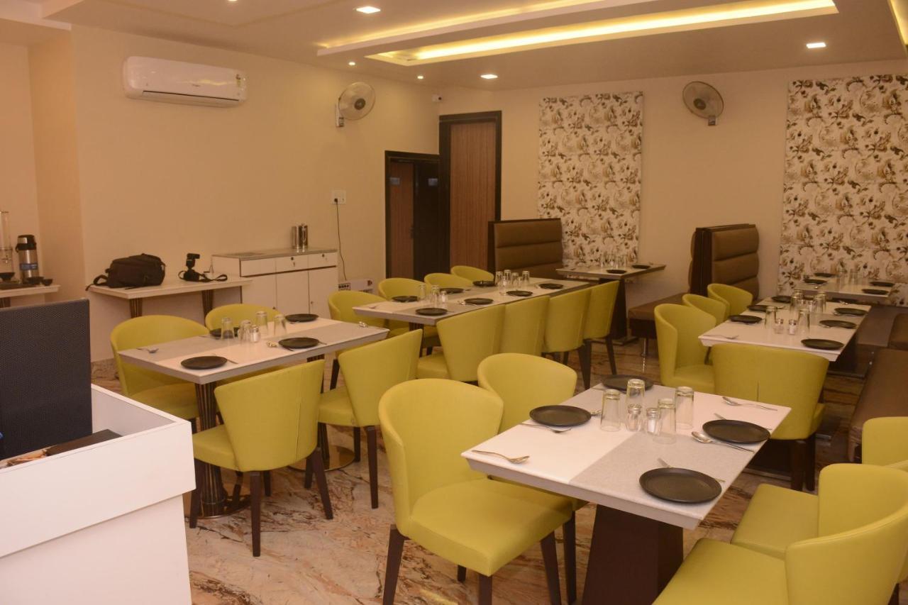 Hotel Bharat Kota  Ngoại thất bức ảnh