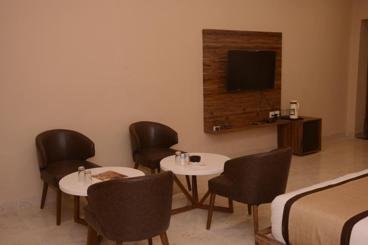 Hotel Bharat Kota  Ngoại thất bức ảnh